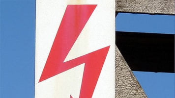 Electricity sign in hazardous working conditions