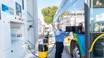 hydrogen refueling station for buses (350 bar), ESWE, Wiesbaden, Germany