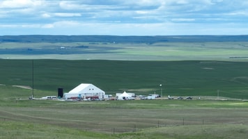Mankota_and_Buffalo_-_Cropped