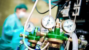 Oxygen_Cylinders