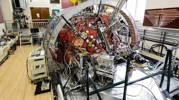 plasma_Big_Red_Ball17_5865