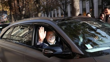 South Korean President Moon Jae-in waves his hand riding in Hyundai Motor`s hydrogen fuel cell car Nexo in Paris. [Photo provided by Blue House]