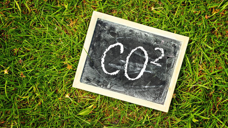 1032224_greetingcardbackgroundforyourtext_593011