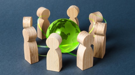 1037209_greencollaboration_176693_crop