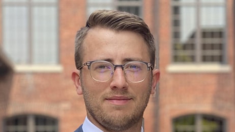 1038542_exelmerticheadshot_502172_crop