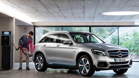 13-mercedes-benz-iaa-2017-vehicles-glc-f-cell-preproduction-model-x-253-3400x1440