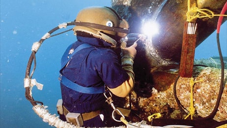 Taking the Plunge – A Guide to Starting an Underwater Welding Career
