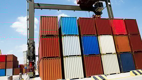 Containers distribution docks