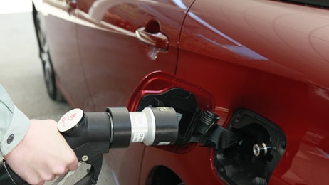 Hydrogen refuelling station pump car fcv