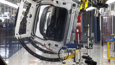 manufacturing-Kragujevac-bibiphotoShutterstock.com
