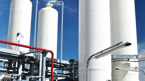 nitrogen plant and tanks