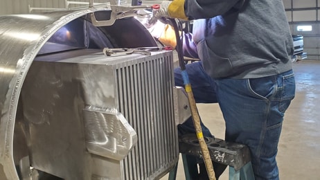 Aluminum vessel fabrication