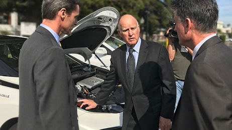 Bill and CA Governor Brown-blur-edit