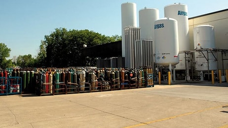 Airgas cylinder filling facility