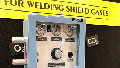 gasworld | Gas Mixer for 1-25 Welding Stations Adjustable from 0-50% CO2 in Argon, Model 8500