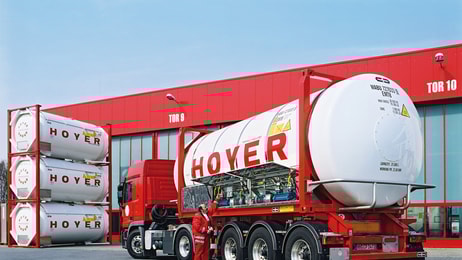 HOYER_gaslog_container-auf-chassis_300dpi