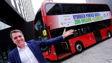 lIVERPOOL-BUS-LAUNCH