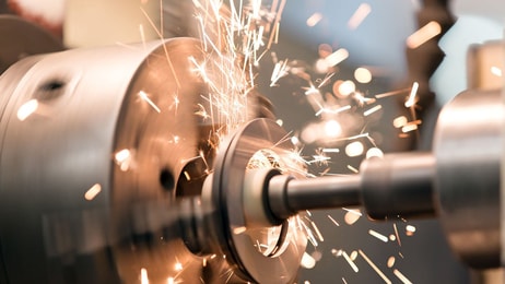 metal working on lathe grinder