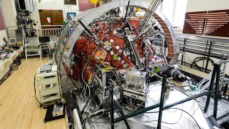plasma_Big_Red_Ball17_5865