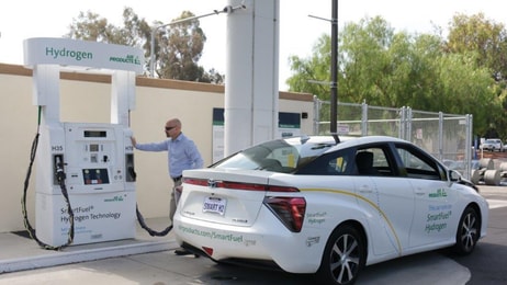 Side Rear White Mirai Fueling at Irvine 0916