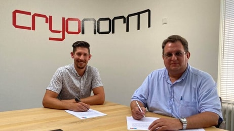 Signing-ceremony-Chasen-and-David-Cryonorm-768x510