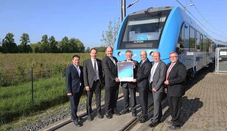 Alstom’s hydrogen fuel cell train wins 2018 GreenTec Mobility Award