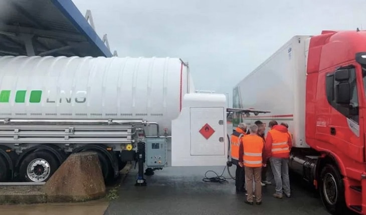 New mobile LNG station open in Calais