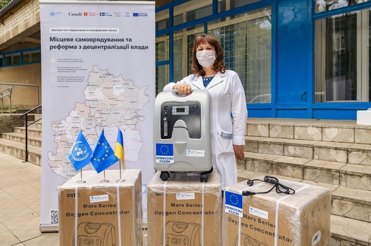 Medical facilities in Donetsk Oblast receive vital oxygen equipment