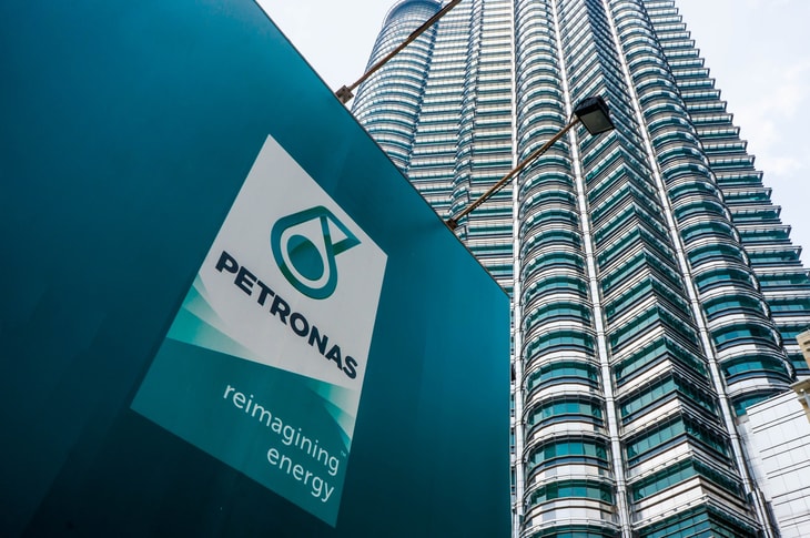 Petronas successfully delivers its first carbon neutral LNG cargo
