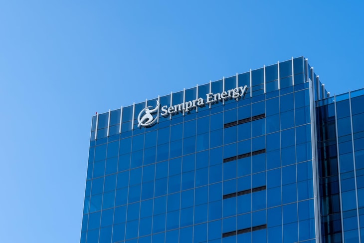 Sempra CEO named Energy Leader of the Year as it expands LNG footprint