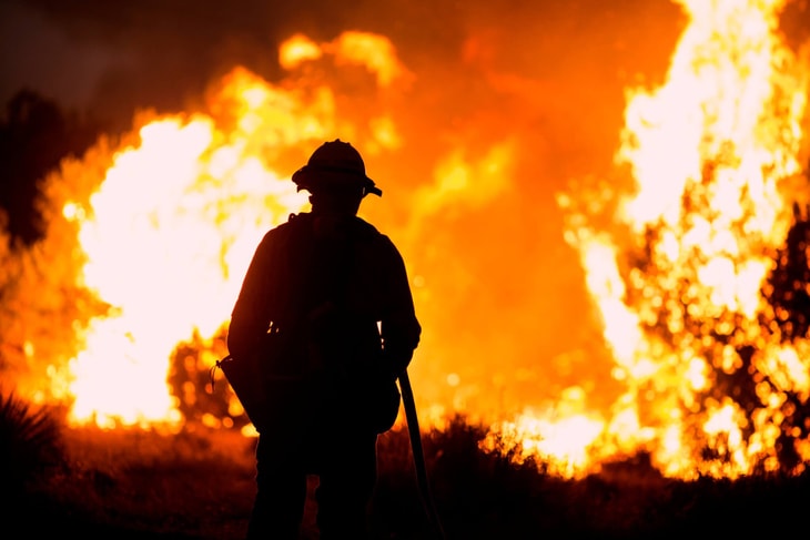 Oxygen mobilised as Los Angeles health centres feel strain from fires