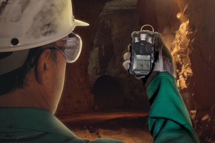 Detecting danger – Gas detectors and calibration gases in mining safety