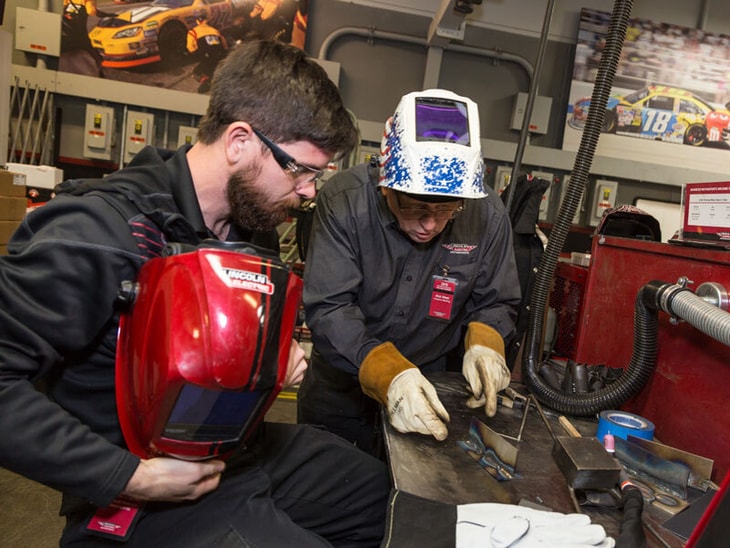 Lincoln Electric hosts welding experts during Advanced Motorsports Welding Seminar Dec. 1-2