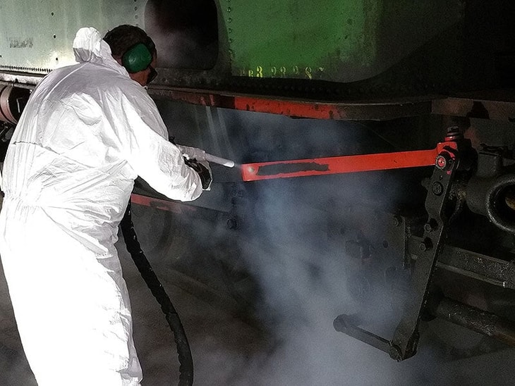 ASCO and WISAG restore locomotives former glories with dry ice blasting technology
