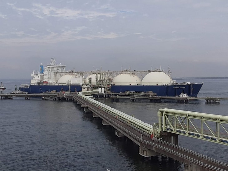 Sakhalin-2 delivers first carbon offset LNG cargo to Japan