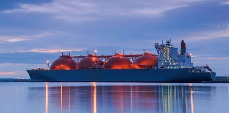 LNG-fuelled ships risk losses of $850bn by 2030 claims study