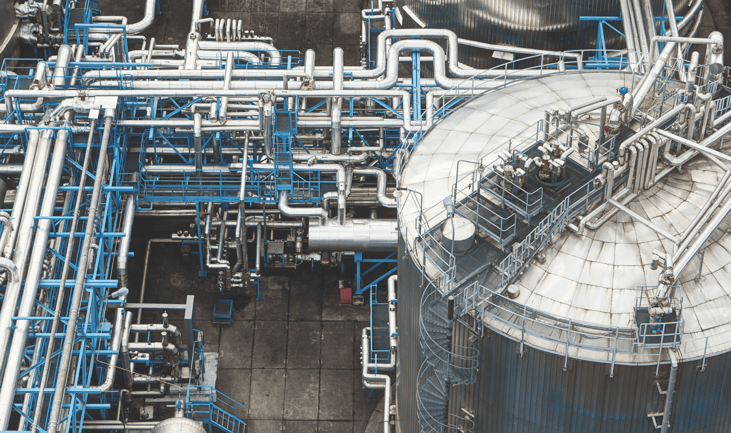 Decoupling helium sourcing from natural gas processing